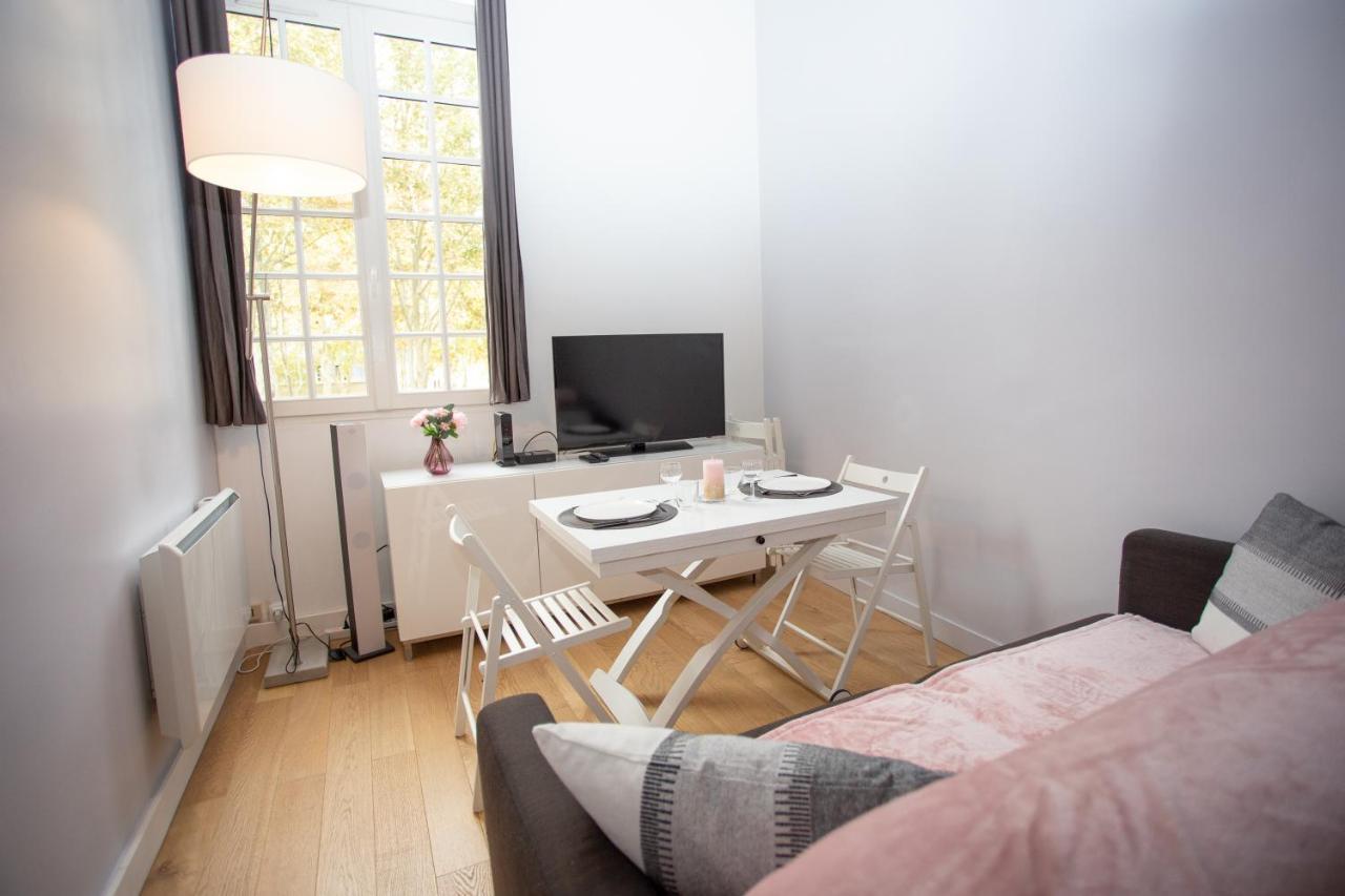 Le Duplex Leilighet Versailles Eksteriør bilde